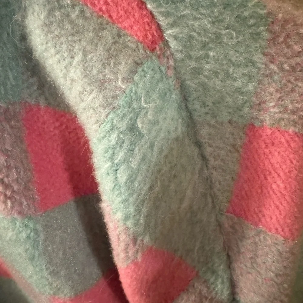 Pink and teal shacket - Picture 6 of 8